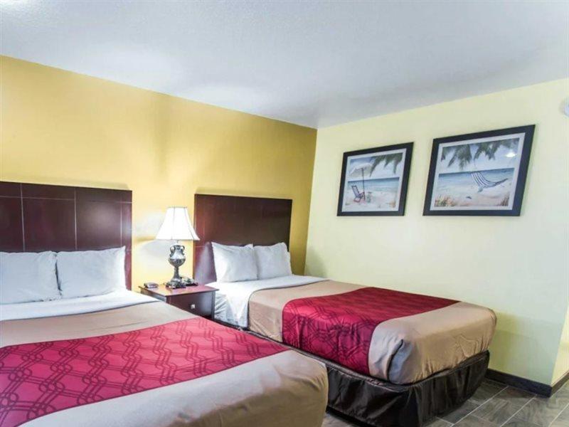 Econo Lodge Cocoa Beach - Near The Port Exterior foto