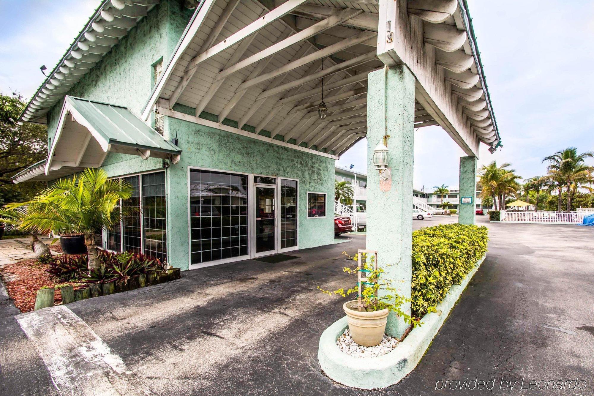 Econo Lodge Cocoa Beach - Near The Port Exterior foto