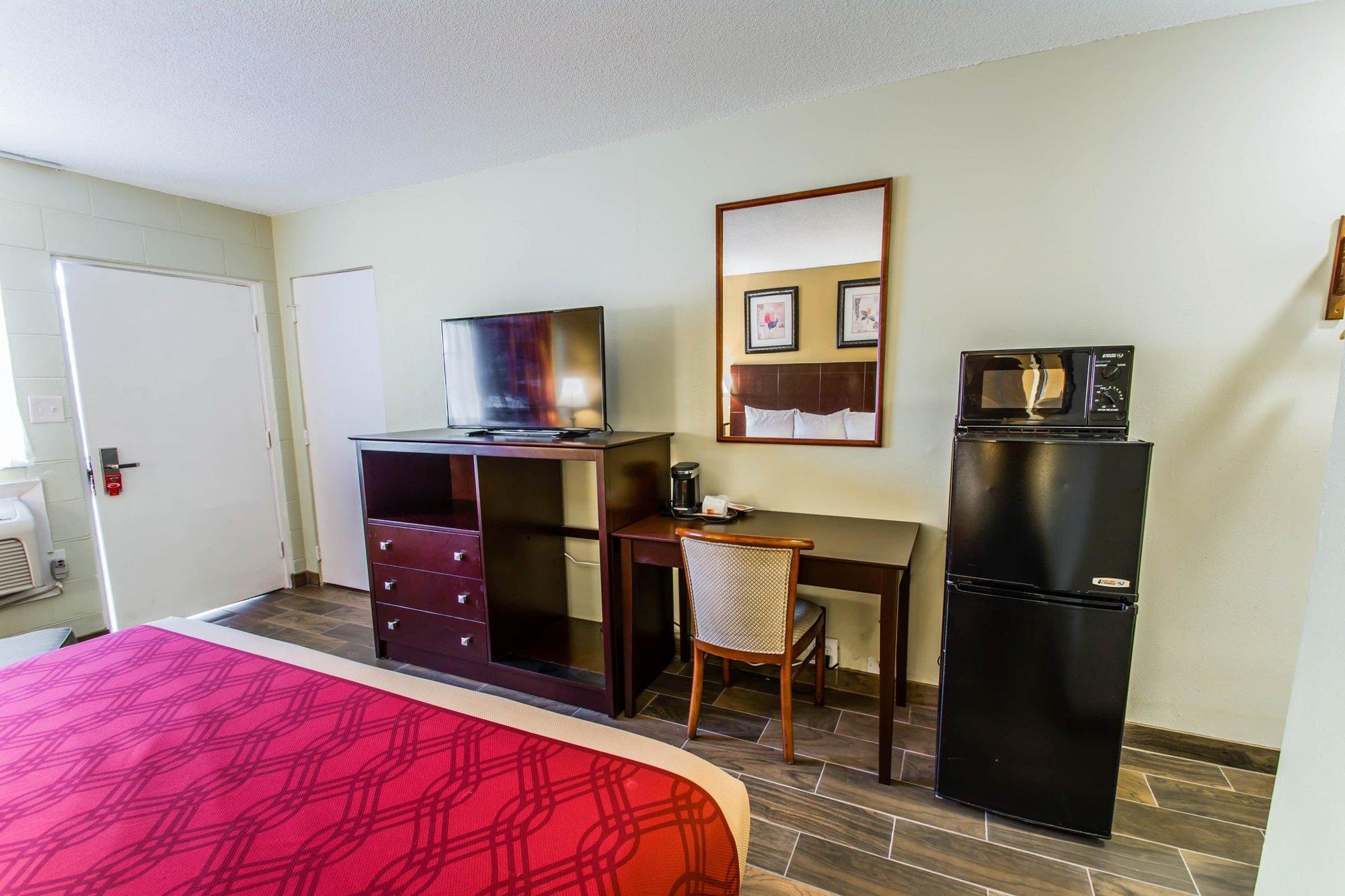 Econo Lodge Cocoa Beach - Near The Port Exterior foto
